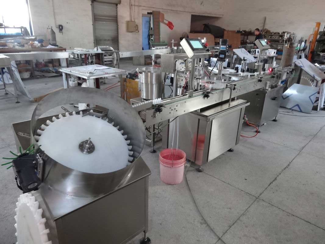 瓶子解读，瓶灌装，堵塞，盖帽，标签机